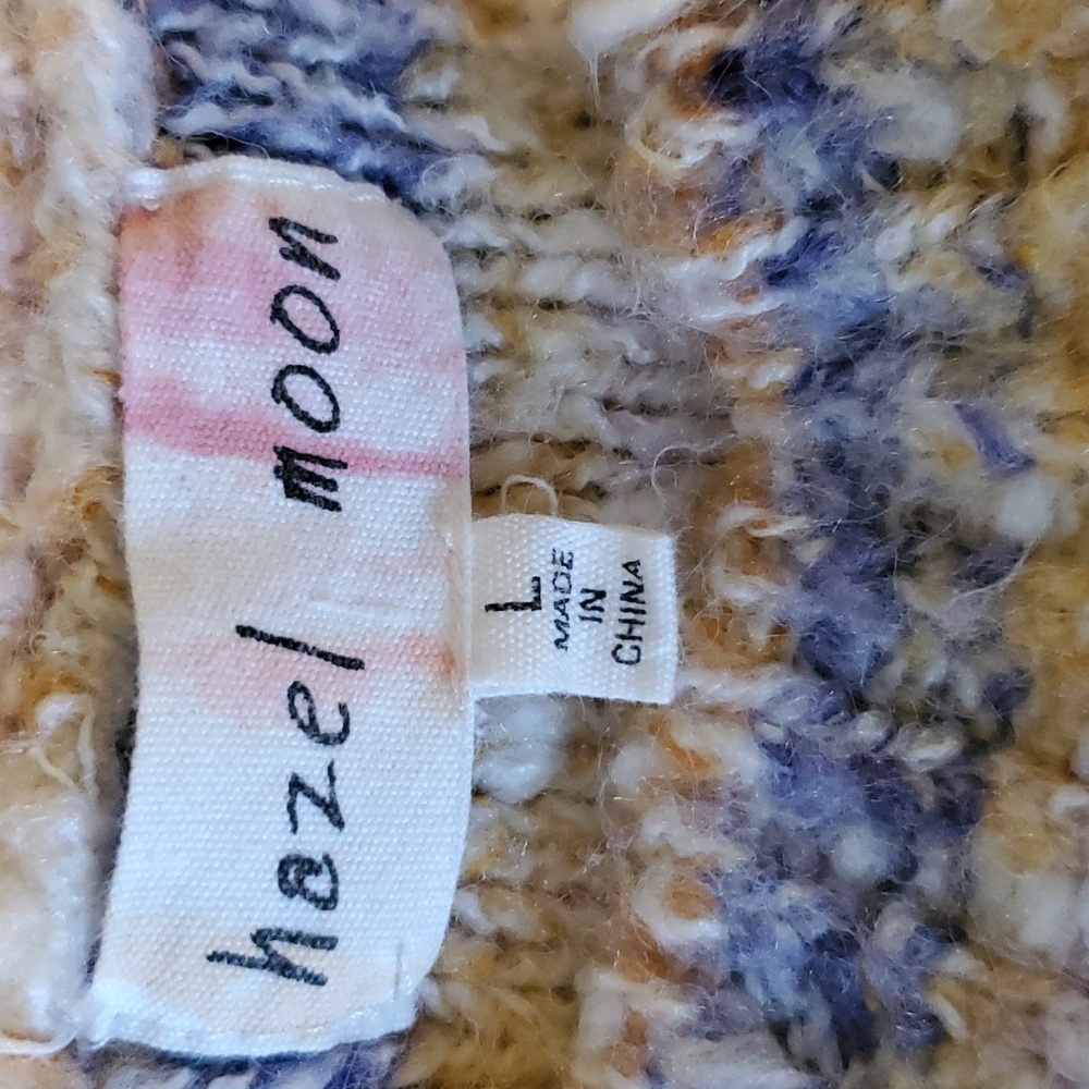50% Off - HAZEL MOON large sweater - Picture 3 of 4